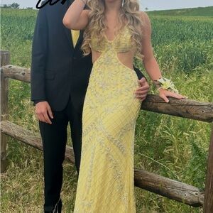 Elegant Yellow Lace Prom Dress